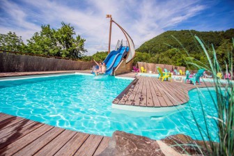 Camping LA POMMERAIE****, Camping dans le Cantal